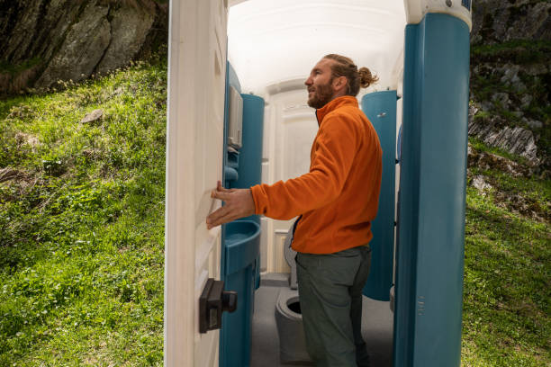 Best Affordable portable toilet rental  in Hampton, IA